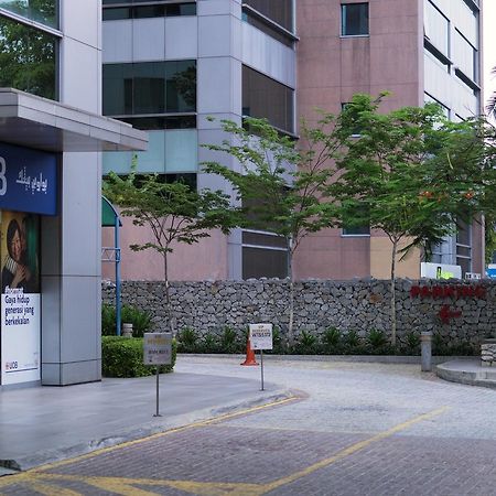 Lighthouse Hotel & Shortstay @ Damansara Uptown Петалинг Джая Екстериор снимка