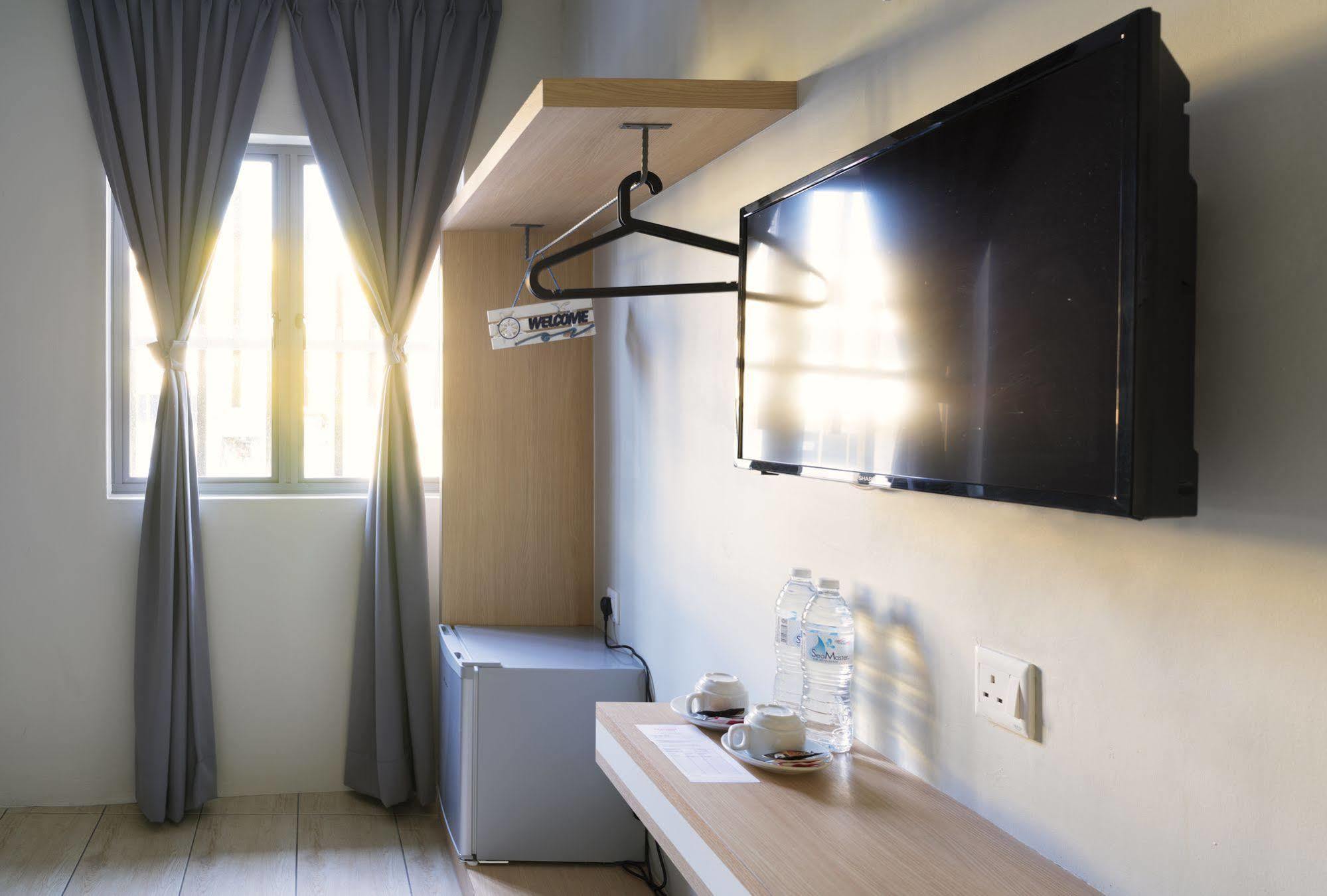 Lighthouse Hotel & Shortstay @ Damansara Uptown Петалинг Джая Екстериор снимка