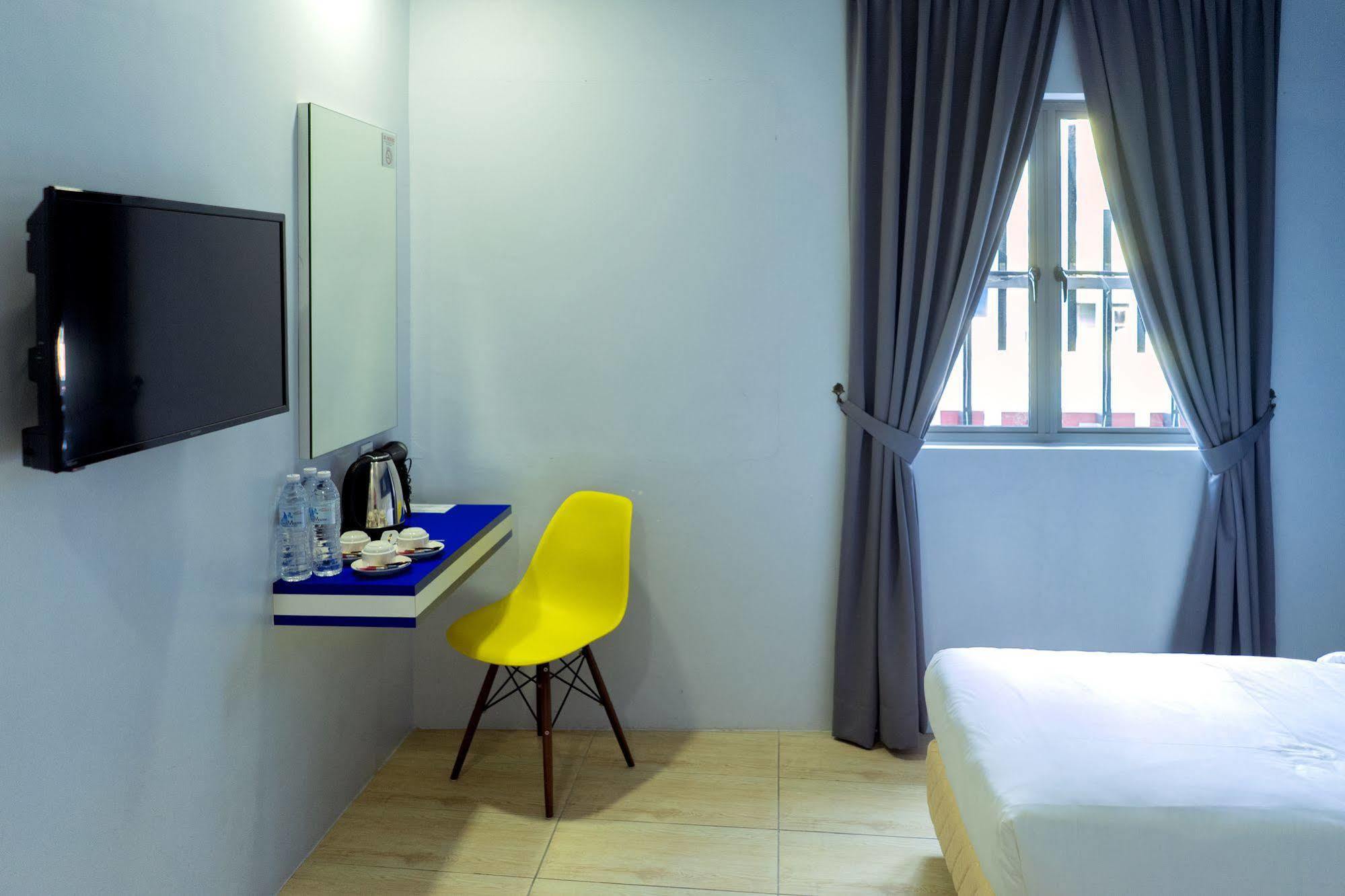 Lighthouse Hotel & Shortstay @ Damansara Uptown Петалинг Джая Екстериор снимка